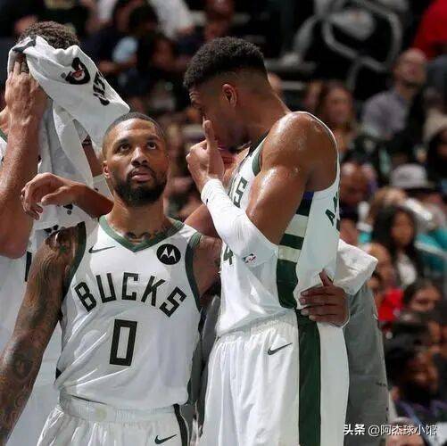 九游娱乐平台包含门兴格拉德巴赫迎德甲关键赛字母哥在勇士比赛中悬念迭起，德罗巴连续十二场比赛得分超过绝杀看傻球迷的词条